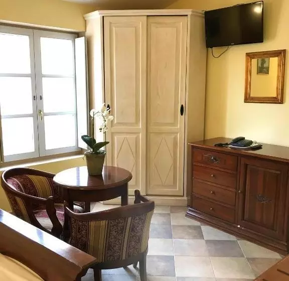 Hotelli Colomba Hôtel Centre Ville Historique