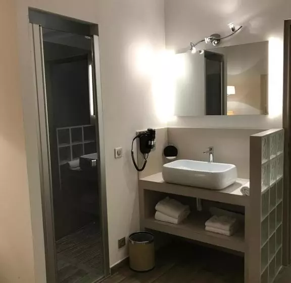 Hotelli Colomba Hôtel Centre Ville Historique