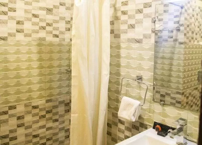 Hotelli Sonar Tori Agartala