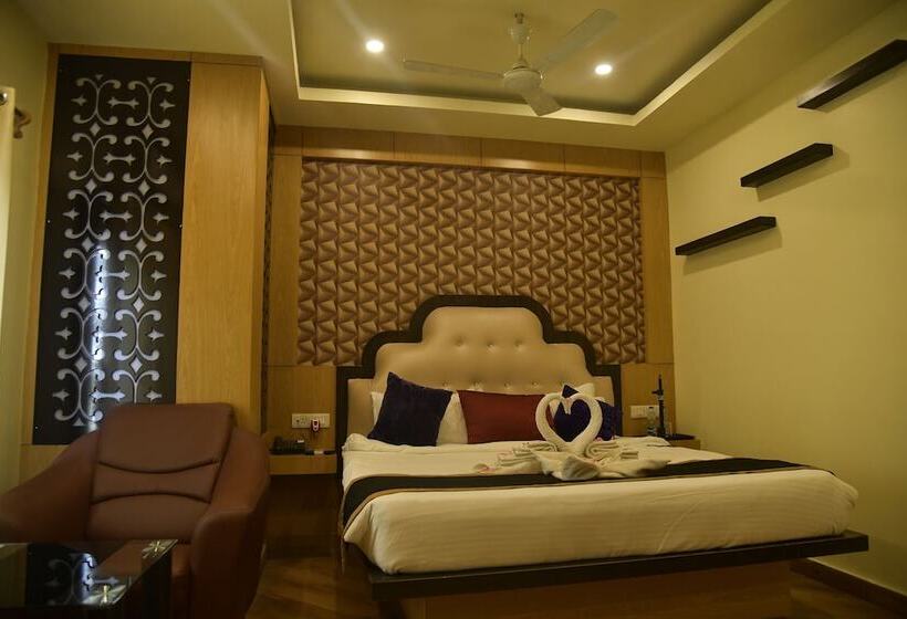 هتل Sonar Tori Agartala