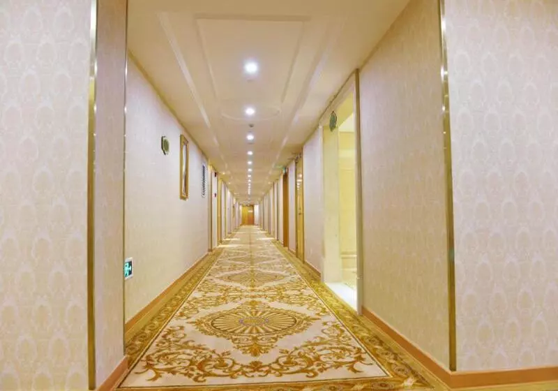 Vienna International Hotel Meizhou Dingzi Bridge