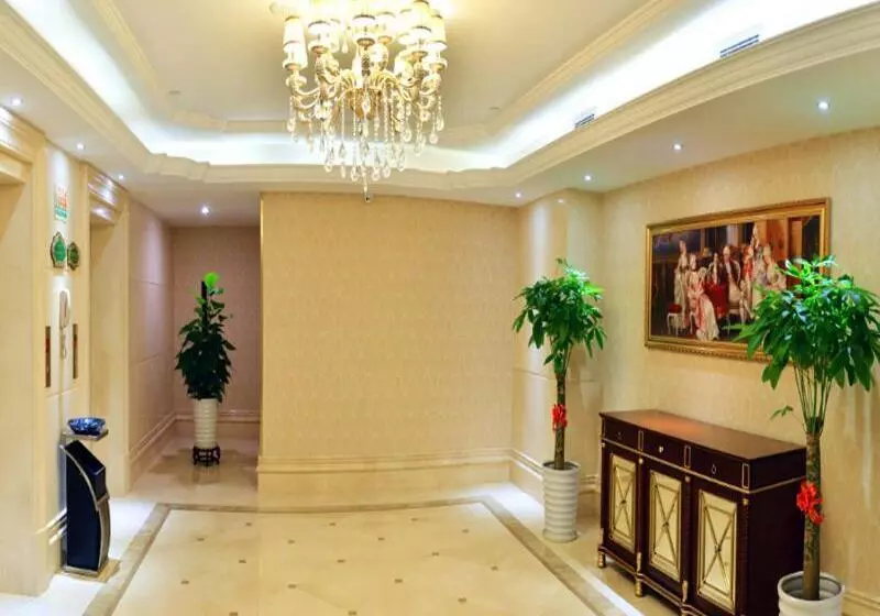 Vienna International Hotel Meizhou Dingzi Bridge