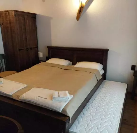 Hotelli Horlog Castle