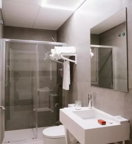 هتل Melilla Centro