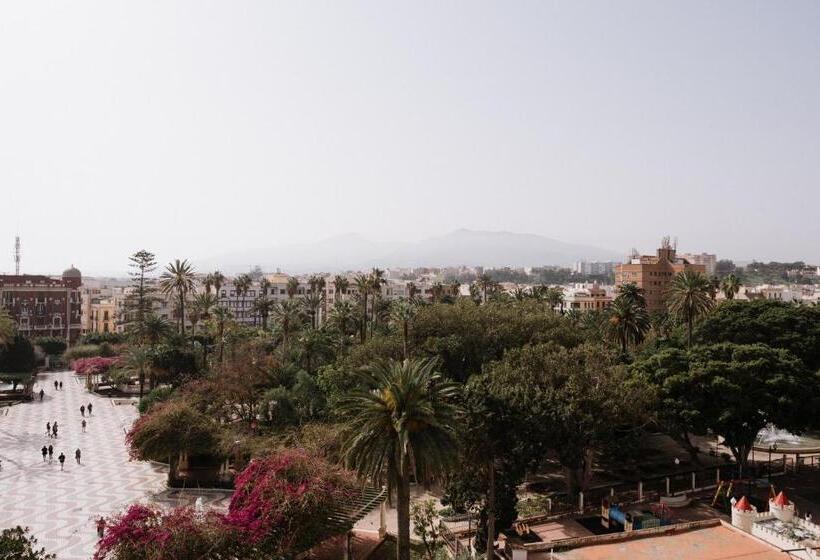 هتل Melilla Centro