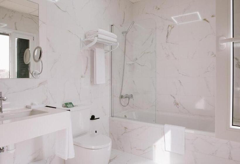 هتل Melilla Centro