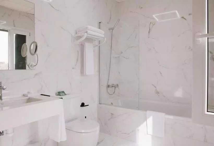 هتل Melilla Centro