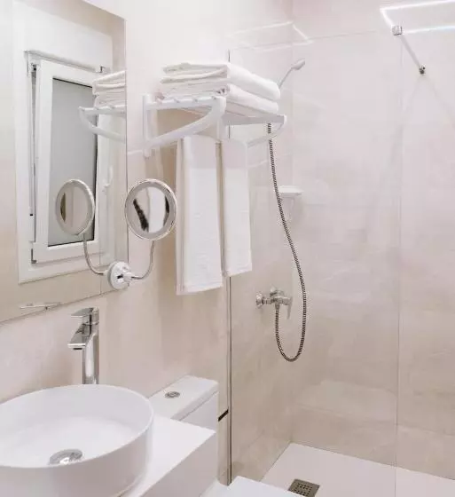 هتل Melilla Centro