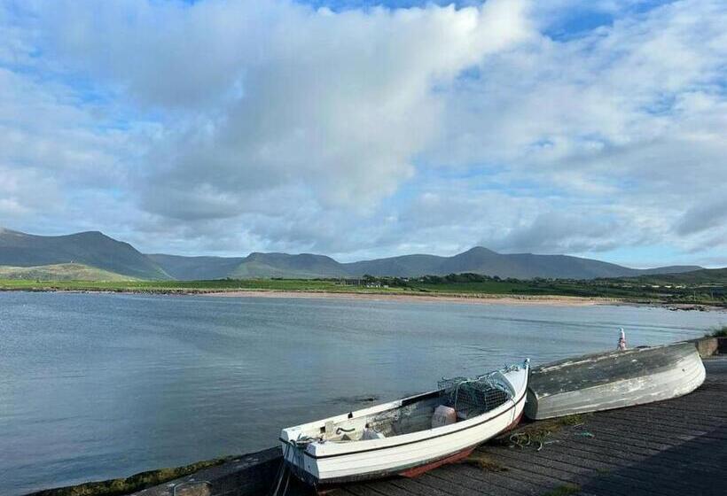 בית מלון כפרי The Cé Hideout