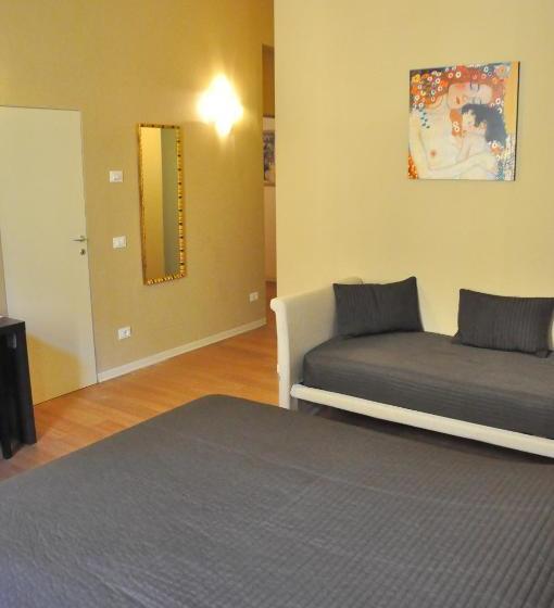 B&b Al Canto Del Cavour