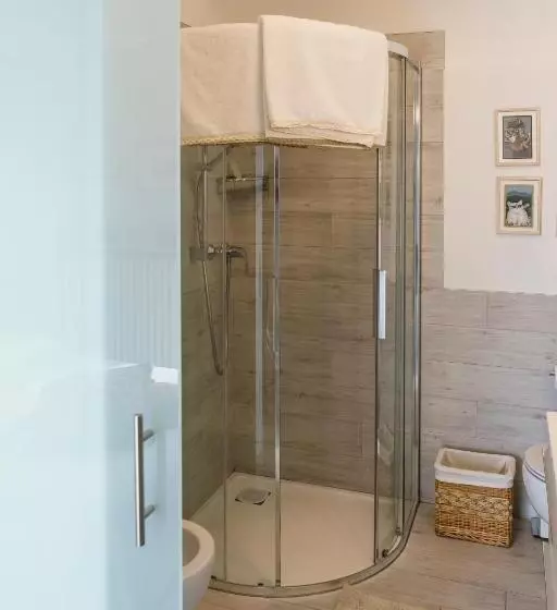 تختخواب و صبحانه Casa Ginev Room & Apartments