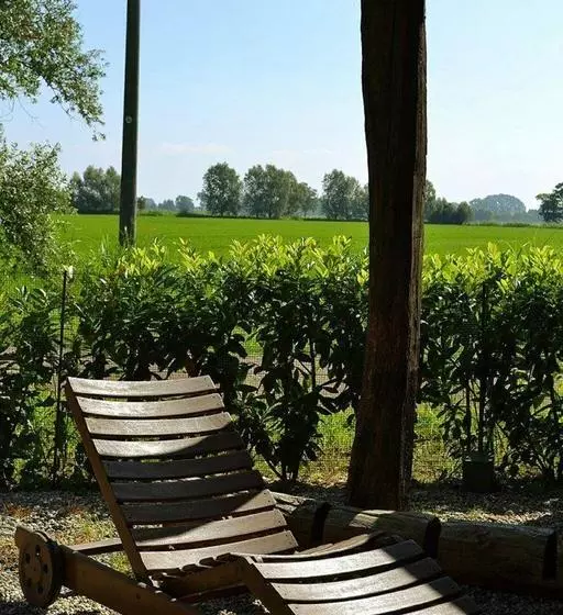 تختخواب و صبحانه Agriturismo Cascina Fiamberta