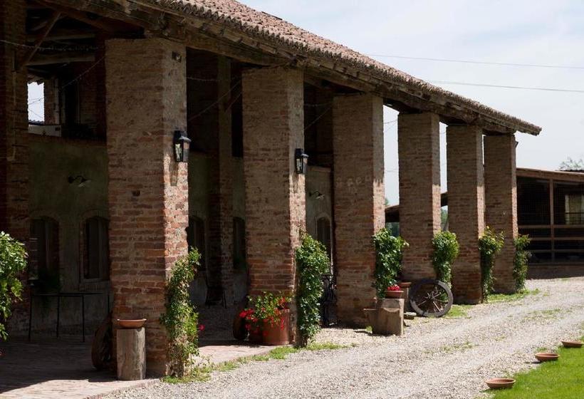 تختخواب و صبحانه Agriturismo Cascina Fiamberta