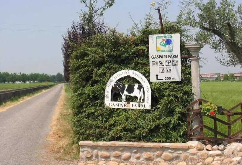 Aamiaismajoitus (B&B) Agriturismo Gaspari Farm