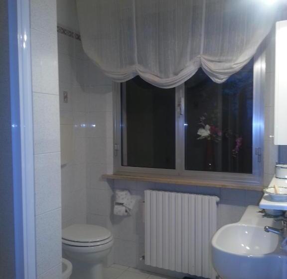 تختخواب و صبحانه Al Villino Del Sole