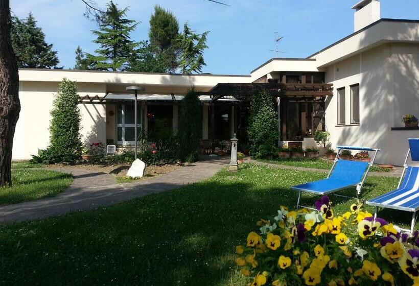 تختخواب و صبحانه Al Villino Del Sole