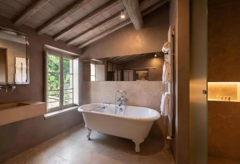 ベッドアンドブレックファースト Drogheria E Locanda Franci