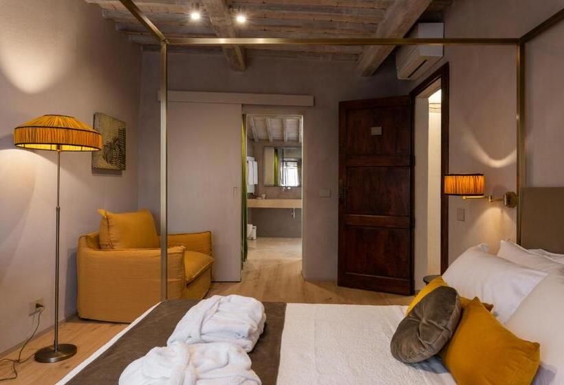 Bed and Breakfast Drogheria E Locanda Franci