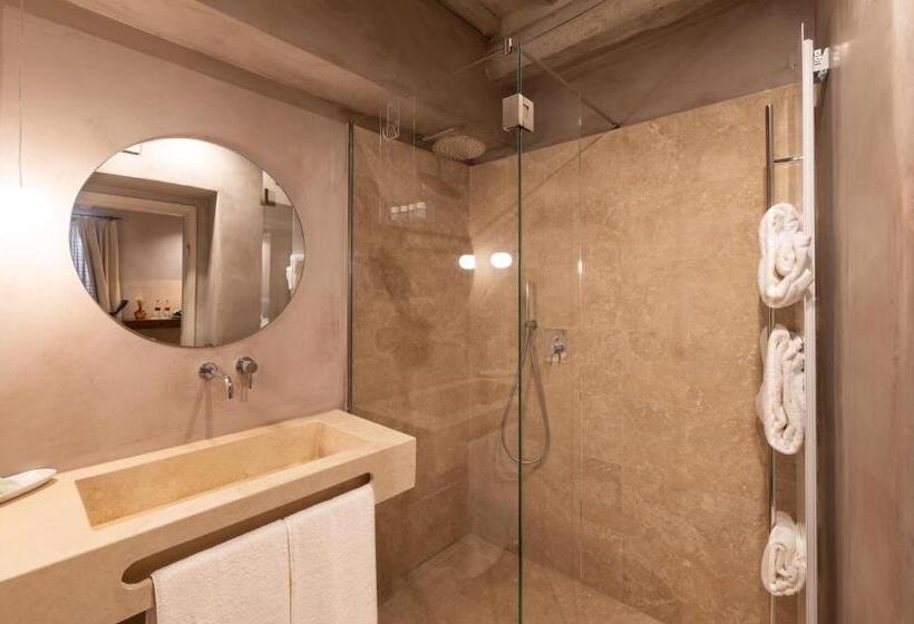 Bed and Breakfast Drogheria E Locanda Franci