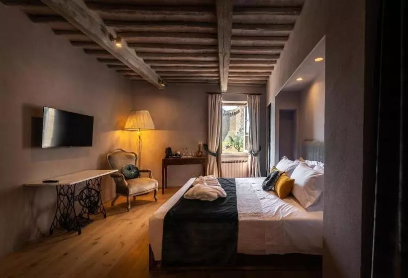 ベッドアンドブレックファースト Drogheria E Locanda Franci