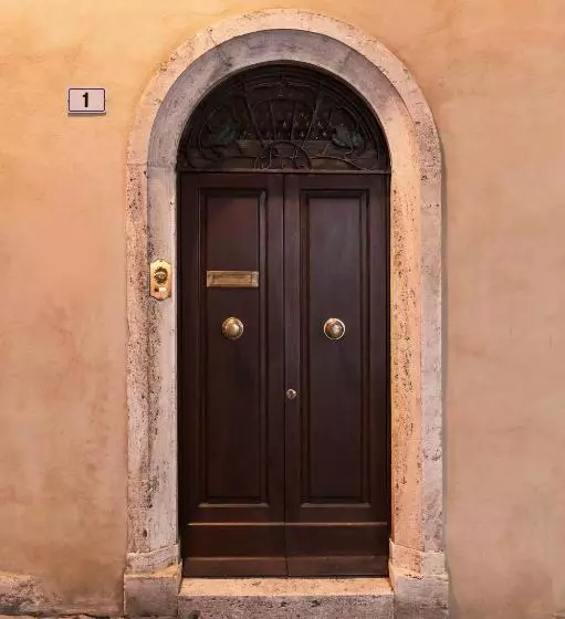 ベッドアンドブレックファースト Drogheria E Locanda Franci