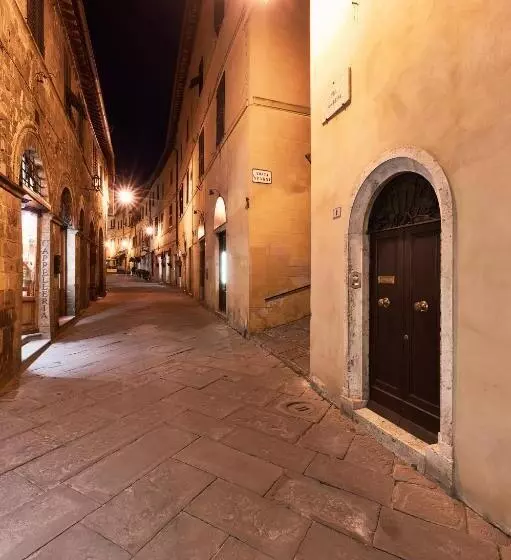 ベッドアンドブレックファースト Drogheria E Locanda Franci