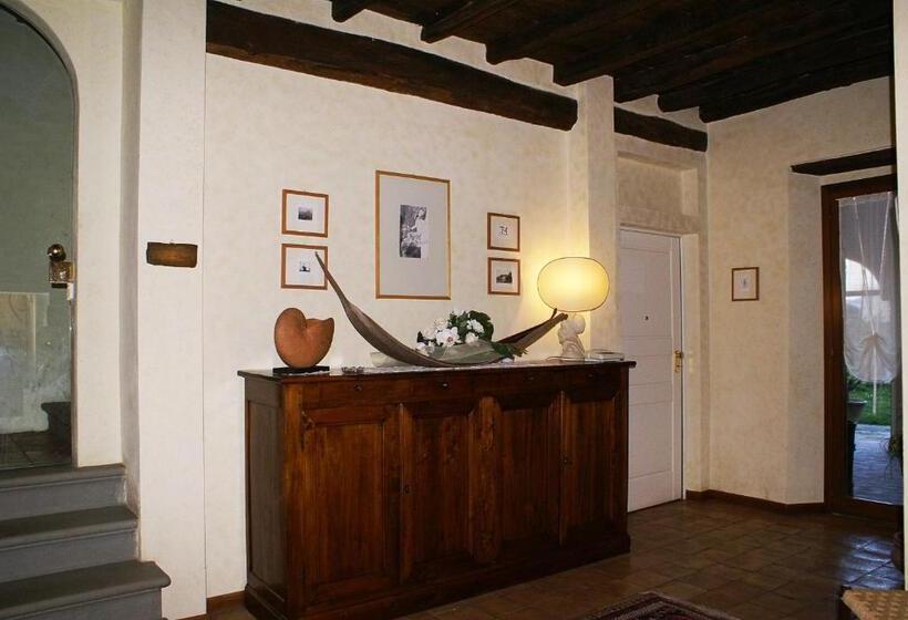 住宿加早餐  La Corte Di Ronzano