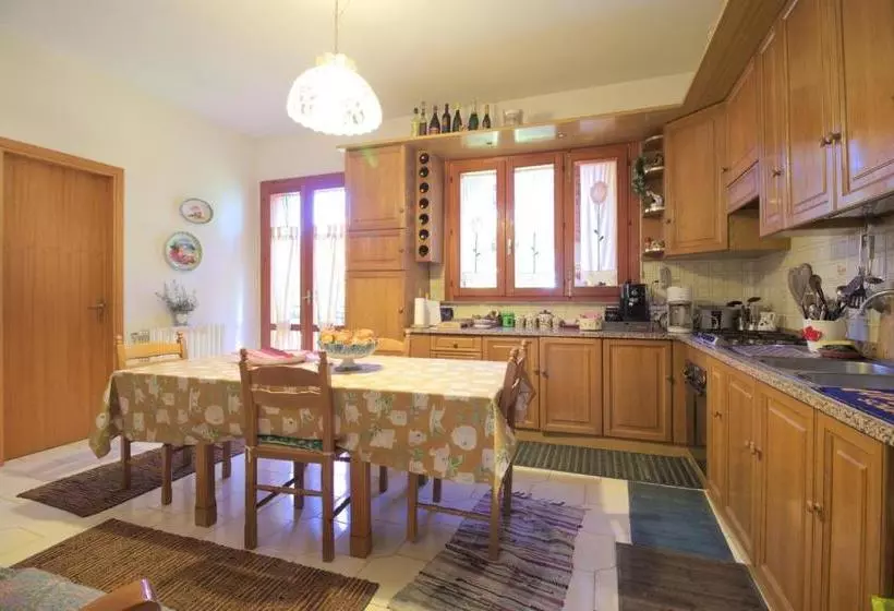 Aamiaismajoitus (B&B) Magma Guest House