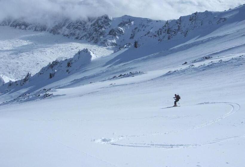 住宿加早餐  Magma Guest House