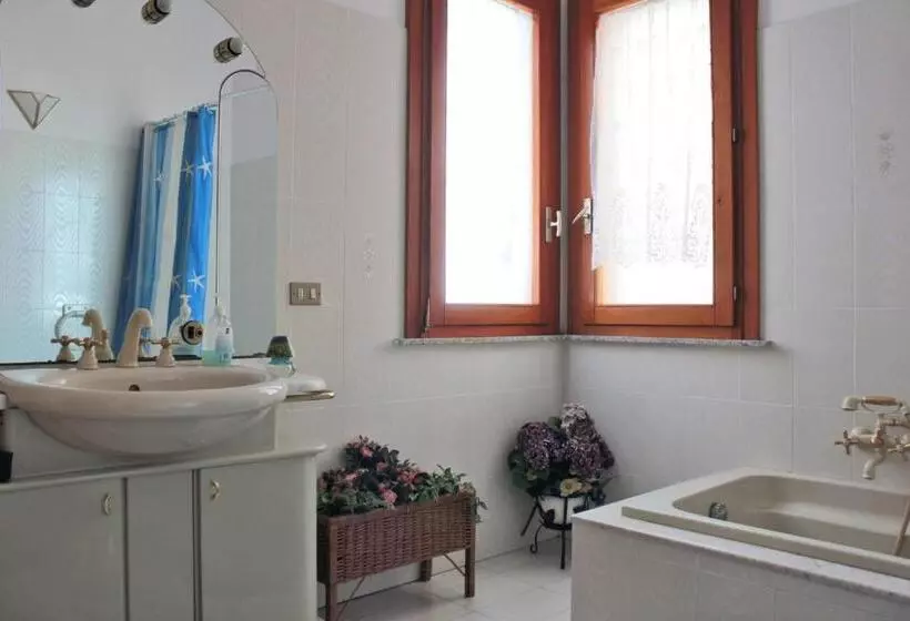 Aamiaismajoitus (B&B) Magma Guest House