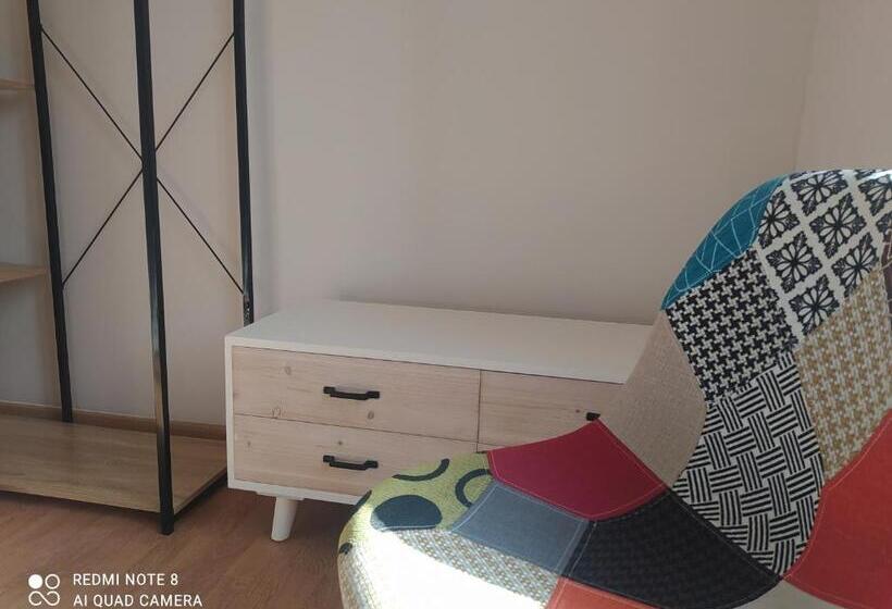 تختخواب و صبحانه Sabrina Suite