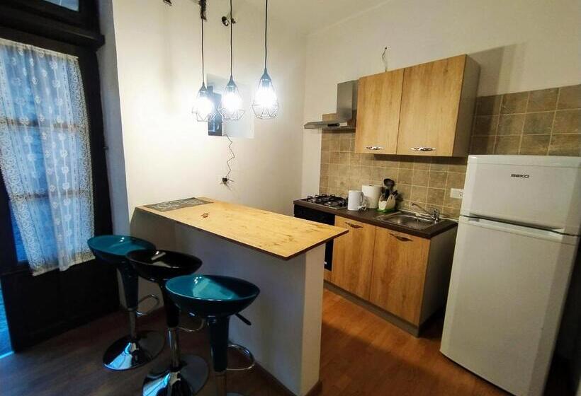 تختخواب و صبحانه Sabrina Suite