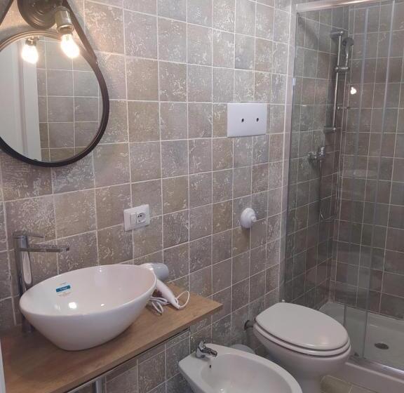 تختخواب و صبحانه Sabrina Suite