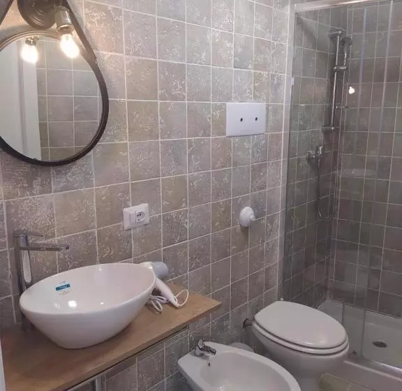 تختخواب و صبحانه Sabrina Suite