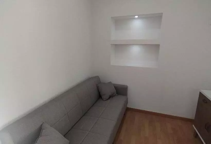 تختخواب و صبحانه Sabrina Suite