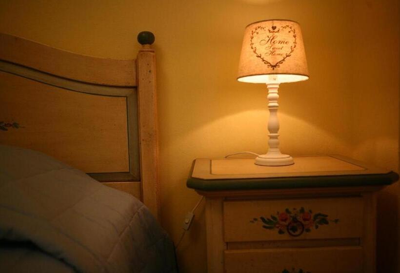 住宿加早餐  Villa Camurana