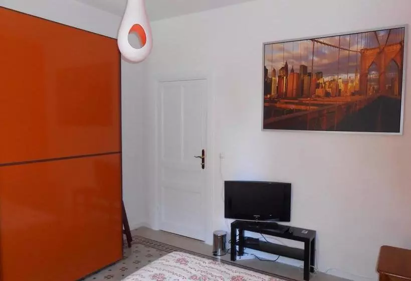 ベッドアンドブレックファースト Villa Corsini