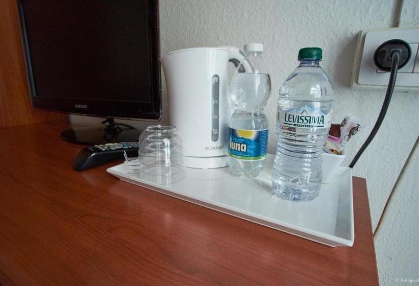 هتل Albergo Del Pozzo