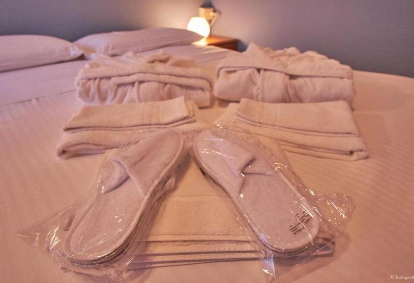 هتل Albergo Del Pozzo