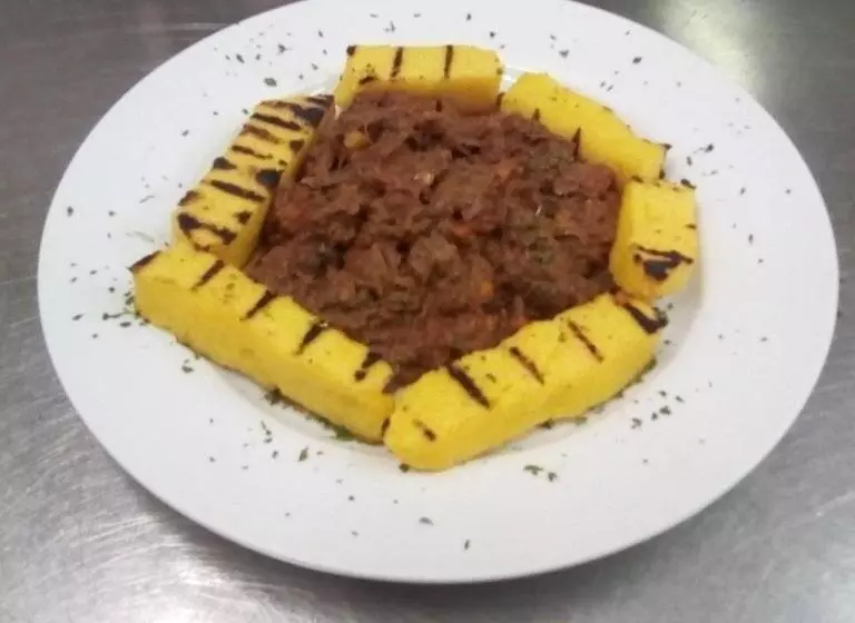 هتل Albergo Ristorante Monte Piella