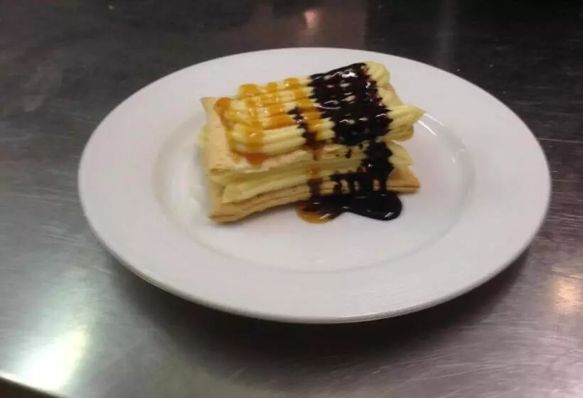 هتل Albergo Ristorante Monte Piella