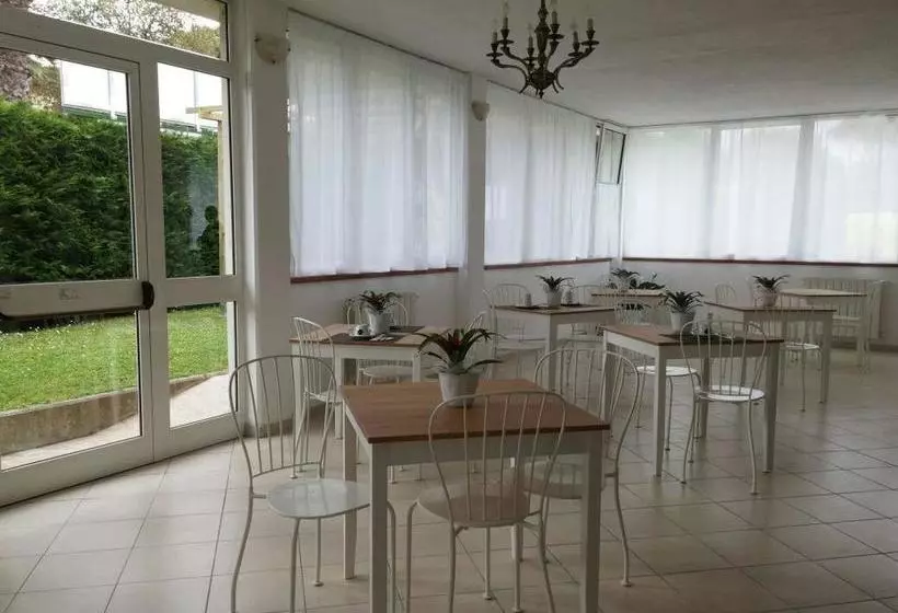 هتل Casa Versilia