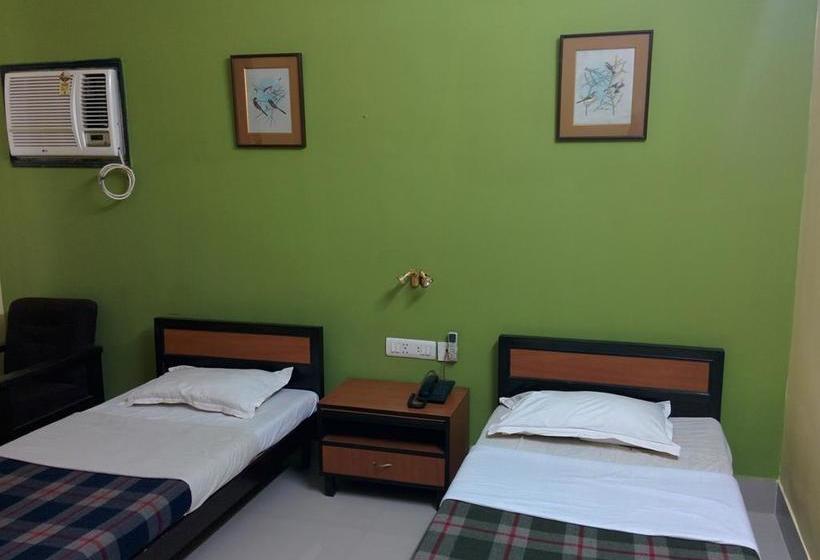 בית מלון כפרי East Coast