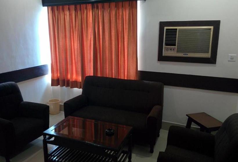 בית מלון כפרי East Coast