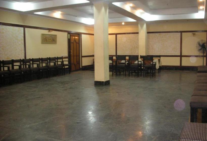 בית מלון כפרי East Coast