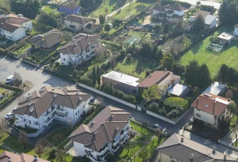 Aamiaismajoitus (B&B) Villa Bedin