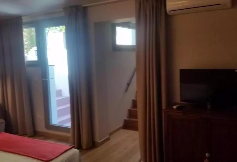 Aamiaismajoitus (B&B) Villa Bedin