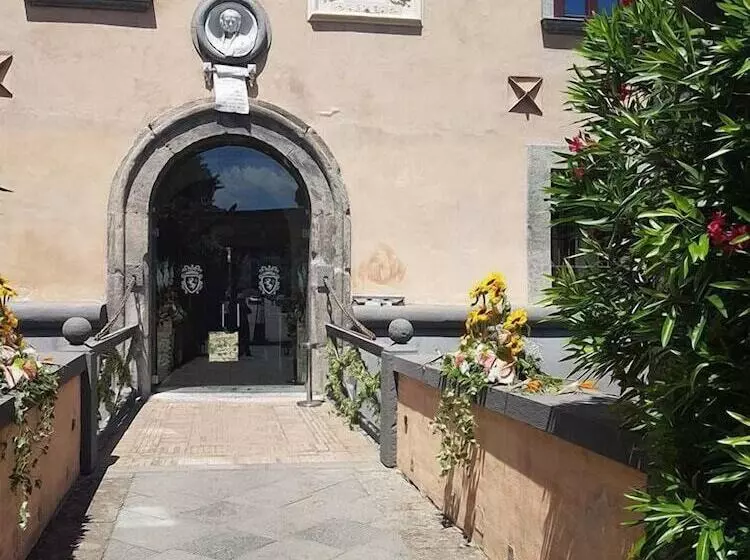 ホテル Castello Di Casapozzano