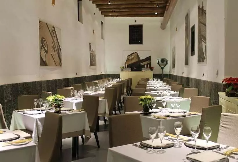 ホテル Castello Di Casapozzano