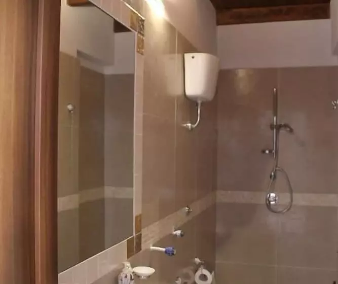 ホテル Castello Di Casapozzano